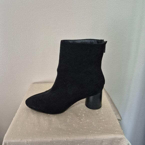 Black Booties with Zipper - Picture 4 of 12
